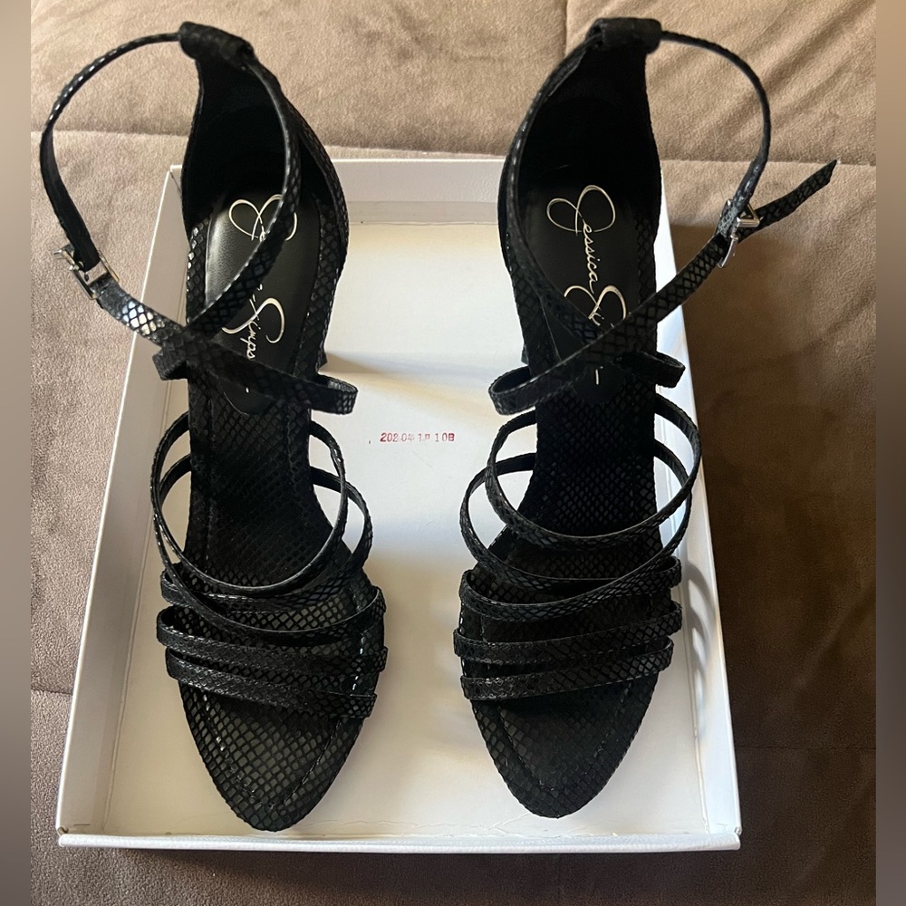 Jessica Simpson - Zelta heels